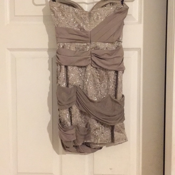 Dress - Picture 3 of 3